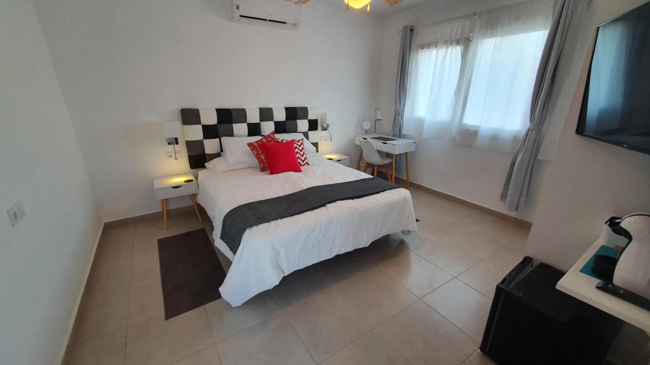 Casa Rainbow - Boutique Bed & Breakfast (Adults Only) Vista de los Angeles-Rumina Екстериор снимка